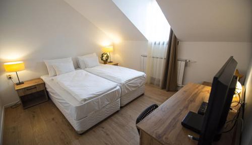 Double or Twin Room with Private Bathroom