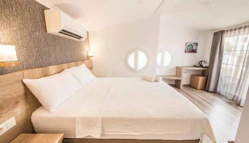 Double Room with Terrace