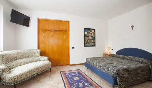 Large Double Room