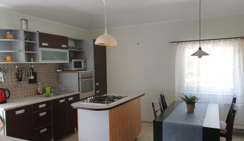 Apartment with Lake View
