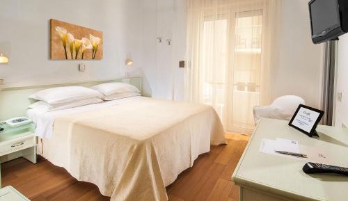 Double or Twin Room with Private Bathroom