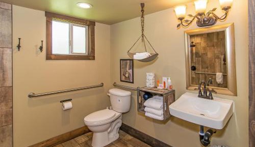 ADA Accessible Queen Studio #3