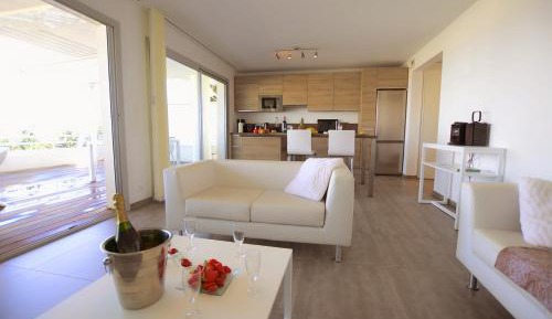 Two-Bedroom Apartment with Sea View - Ground Floor