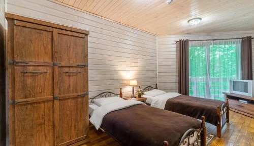 Twin Room with Shower
