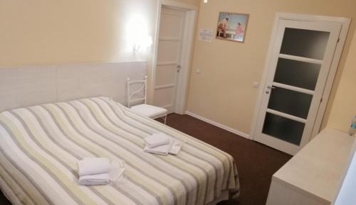 Deluxe Double Room with Shower