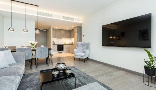 Apartment with Balcony