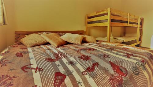 Apartment with Mountain View