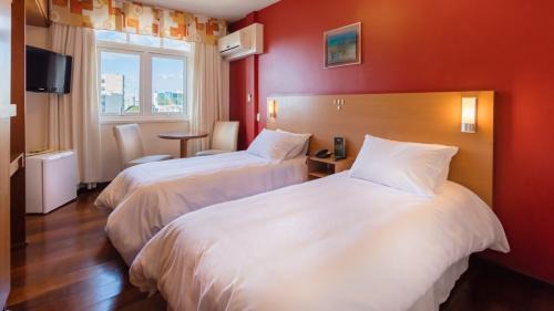 Luxury Room with Twin Bed