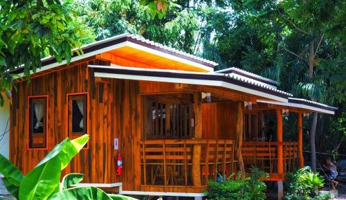 Deluxe Bungalow with Garden View