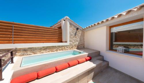 Suite with Private Pool