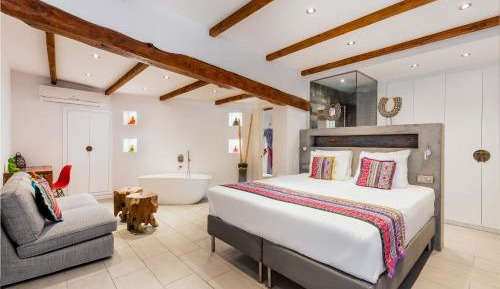 Deluxe Double Room with Bath