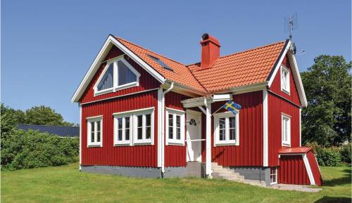 Three-Bedroom Holiday Home 