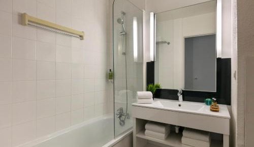 Studio (2 Adults)