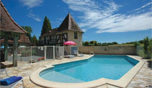 One-Bedroom Holiday Home