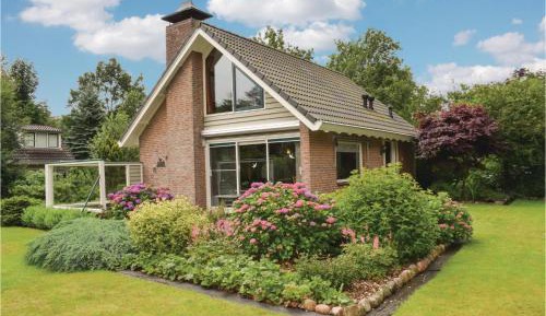 Three-Bedroom Holiday Home 