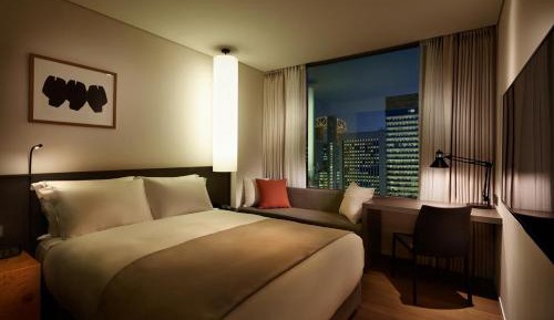Premier Deluxe Double Room - High Floor, Mini-bar included