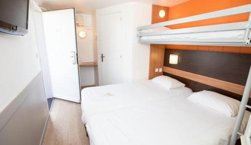 Standard Triple Room (Annex Building)