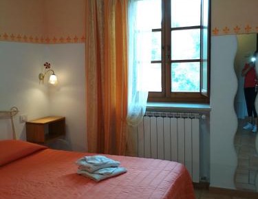 Matrimoniale con bagno al piano inferiore