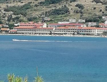 Apartment with Balcony and Sea View