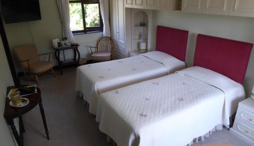 Double or Twin Room with Shower