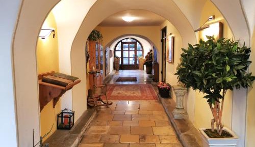 Executive Suite with Spa Bath