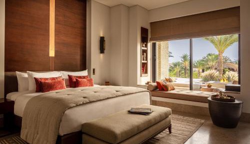 Deluxe Garden View Suite