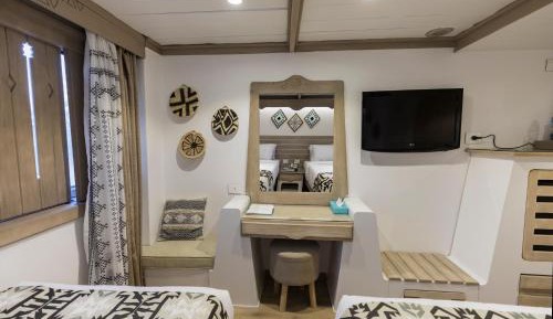 Standard Cabin