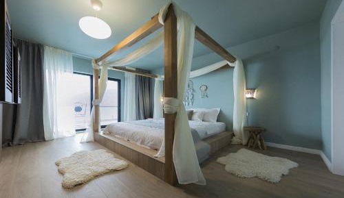 King Suite with Balcony