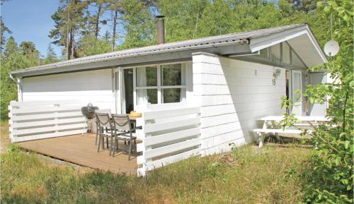 Three-Bedroom Holiday Home 