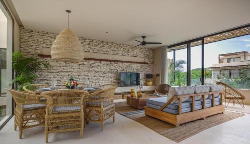 Luxury 1 Bedroom Jungle Apartment Terrace Garden View 2 Single Beds & 1 King Sofa Bed