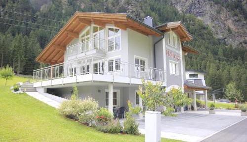 Two-Bedroom Apartment with Terrace