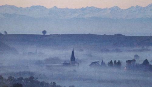 Deluxe Room (2 Adults + 1 Child)