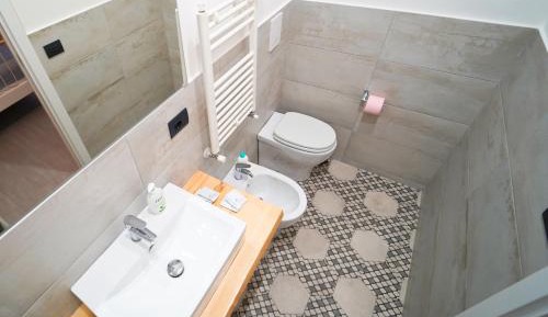 Triple Room with Private Bathroom