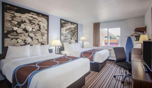 Queen Room with Two Queen Beds - Non-Smoking