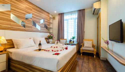 Deluxe Double Room (2 Adults + 1 Child)
