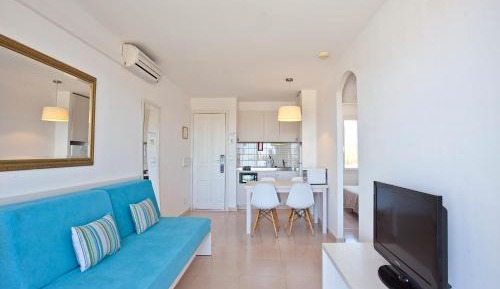 Two-Bedroom Apartment (2 Adults + 3 Children)