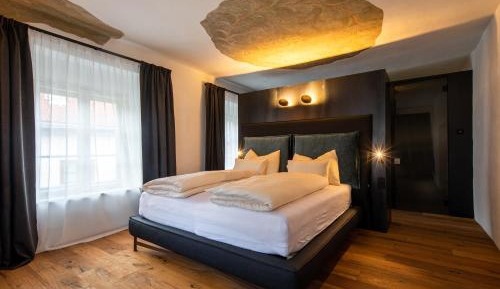 Suite with City View