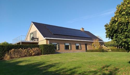 Seven-Bedroom House