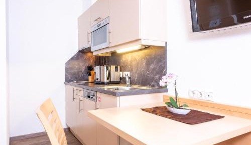 Studio (2 Adults)