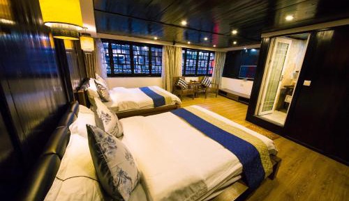 Twin Room with Private Bathroom