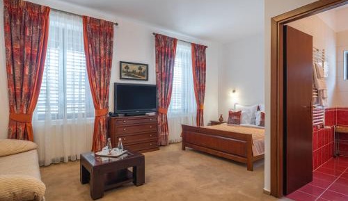 Large Double Room