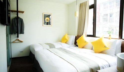 Family triple room