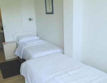 Twin Room with Private Bathroom