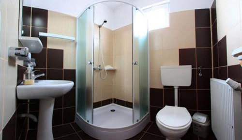 Comfort Triple Room with Shower