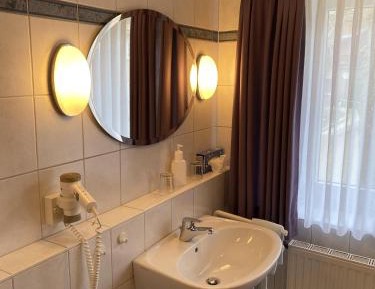 Small Twin Room