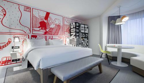 Corner Superior Room