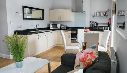 Luxury Two Bedroom Apartment 