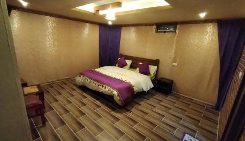 Luxury King Bed Tent