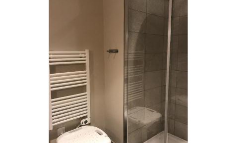 Prestige Two-Bedroom Apartment (5 People)