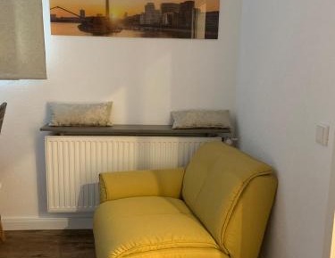 Deluxe Doppelzimmer im Souterrain mit großem Fenster